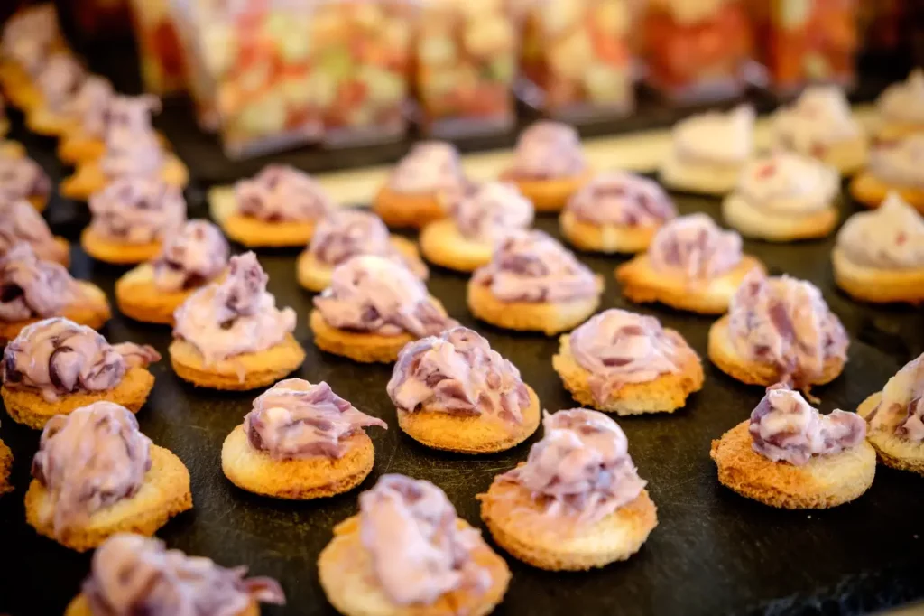 Finger food for poolside aperitifs